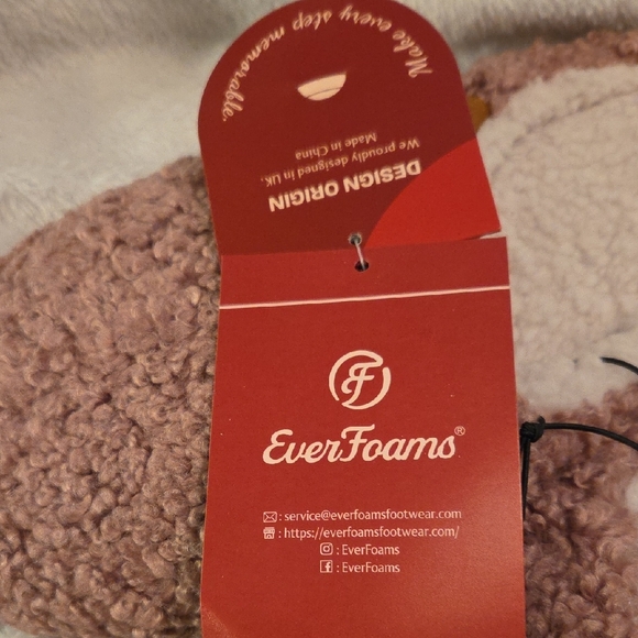 Cozy NWT Women's Sherpa Slippers in Pink...size 7-8 - Picture 3 of 7